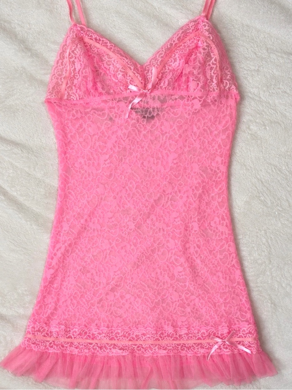 Vintage Y2K Victoria’s Secret Hot Pink Lace Ruffle Chemise Slip M
